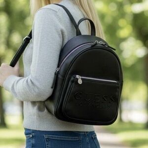 GUESS Los Angeles Black Mini Backpack Faux Leather Logo Front Pocket Y2K 90’s